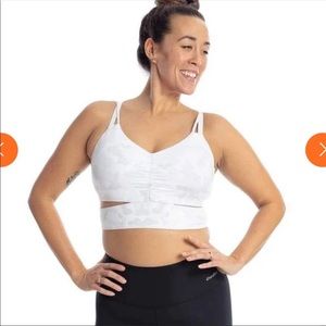 Handful bound and determined sports bra, size Medium
